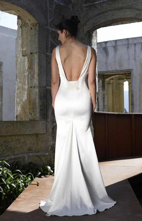Vestido de novia Ava con corte sirena y encaje de Camariñas - Javier Barrio